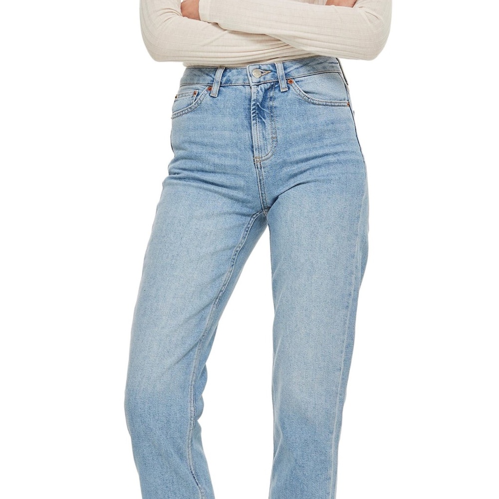 TopShop MOTO Raw Hem Crop Straight Leg Jeans
